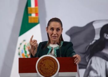 Sheinbaum llama a Noroña a respetar a viuda del alcalde asesinado en Uruapan