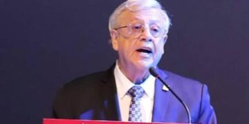 Cuestionan ciudadanos vínculos de empresario con personas señaladas por EU