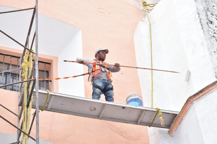 Realiza Gobierno de la Ciudad trabajos de mantenimiento para preservar templos del Centro Histórico