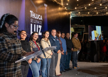 Se encienden mil 200 luminarias en Santiago Tlacotepec, nunca más quedará en el olvido: Ricardo Moreno