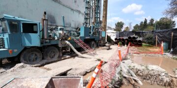 Supervisa Ricardo Moreno construcción de nuevo pozo en la delegación Independencia