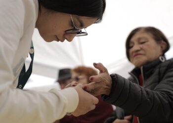 Bailar para cuidar el corazón y los riñones: celebran el “Danzón por la Diabetes”