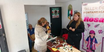 Impulsa Gobierno local igualdad de oportunidades en capacitación de fontanería