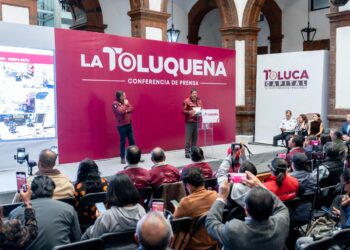 Ricardo Moreno pisa el acelerador; Toluca repara 3 mil baches