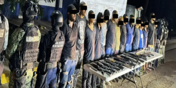 GN asegura droga, armas y explosivos en Sinaloa; caen 3 extranjeros