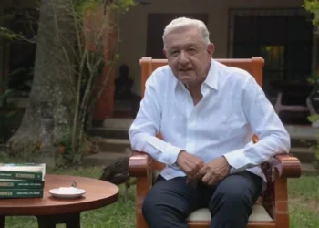 López Obrador afirma que él ya no gobierna en México y revela que ha viajado a la CDMX