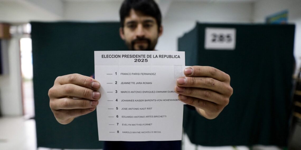 Chile elige presidente en una jornada con ocho candidatos y posible segunda vuelta