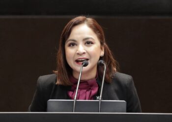 Proponen otorgar permiso a personas trabajadoras para que acudan a cumplir obligaciones legales