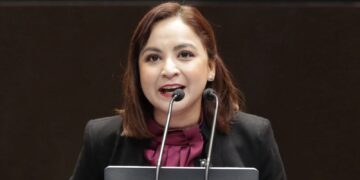 Proponen otorgar permiso a personas trabajadoras para que acudan a cumplir obligaciones legales