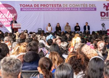 Benefician a cerca de 23 mil estudiantes toluqueños con desayunos en distintos planteles educativos