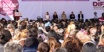 Benefician a cerca de 23 mil estudiantes toluqueños con desayunos en distintos planteles educativos