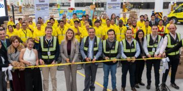 Inaugura Ricardo Moreno en Toluca el Service Center de Mercado Libre más grande de México