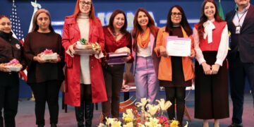 Promueve Ricardo Moreno la justicia como derecho universal y abre debate para garantizar igualdad a todas las mujeres