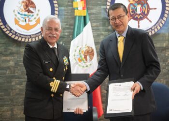 Lakam Ha y universidad apuestan por educación marítima