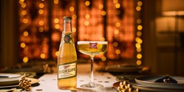 Miller High Life transforma deseos en esferas doradas