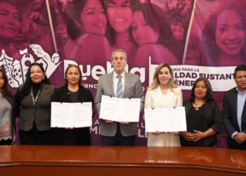 Firma Pepe Chedraui convenio para fortalecer atención a mujeres de Puebla capital