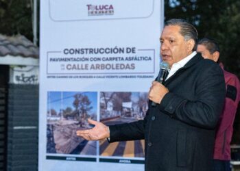 Se transforma como nunca antes Jardines de la Crespa, con repavimentación de calles y avenidas para mejorar movilidad de la población en Toluca