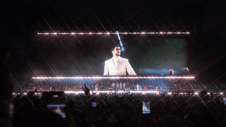 Bad Bunny sorprende con Julieta Venegas en CDMX