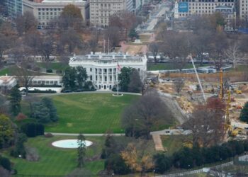 Clasifican la construcción del salón de baile en la Casa Blanca como asunto de seguridad nacional