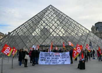 Louvre no abre sus puertas: huelga obliga al cierre del museo más visitado del mundo