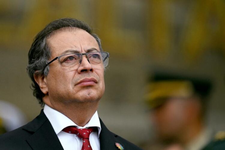 Colombia moviliza militares a la frontera con Venezuela tras ataques de EEUU