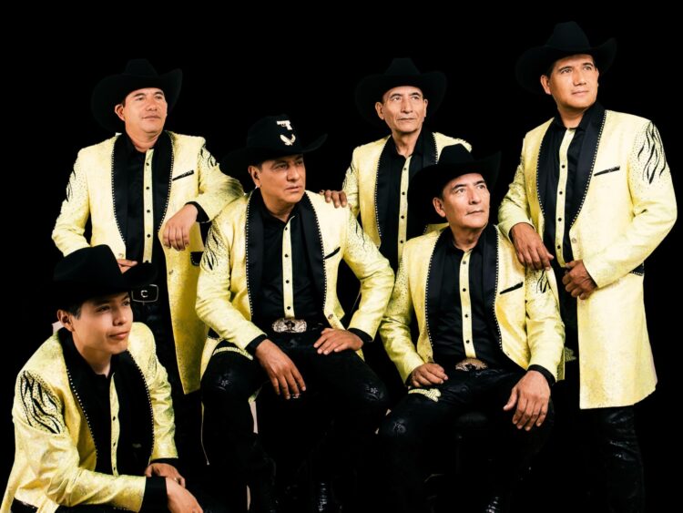 GRUPO EXTERMINADOR, LOS BUITRES DE CULIACÁN, TIERRA CALI Y LOS RUGAR LLEGAN A LA ARENA CDMX CON LA FIESTA DE LOS PERRONES