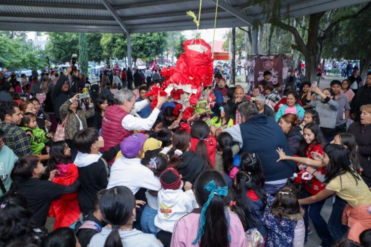 Continúa Pepe Chedraui celebrando posadas navideñas junto a familias de la capital