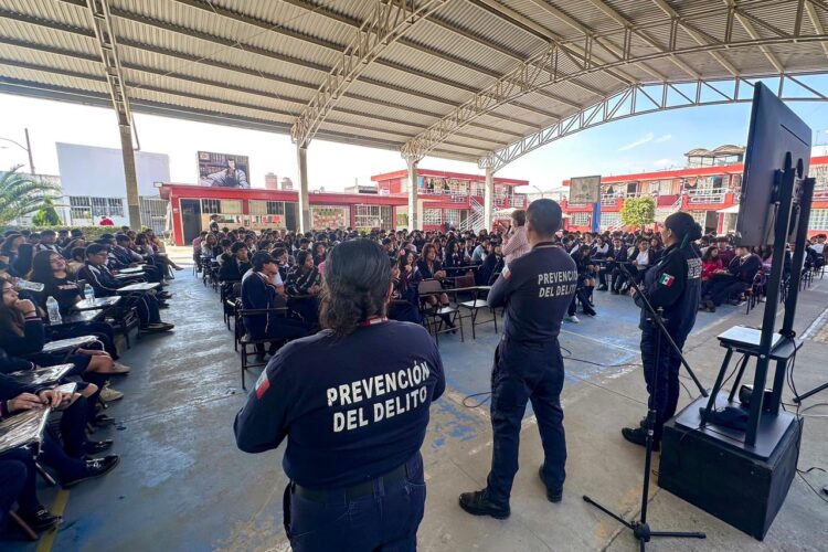 IJMP imparte pláticas de prevención a más de 400 estudiantes