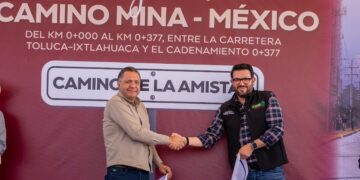 Hace historia Ricardo Moreno al inaugurar el “Camino de la Amistad”, junto con el alcalde de Almoloya de Juárez, Adolfo Solís