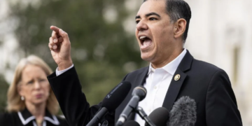 Archivos Epstein: demócratas exigen que Trump declare ante el congreso sobre lazos con el pederasta