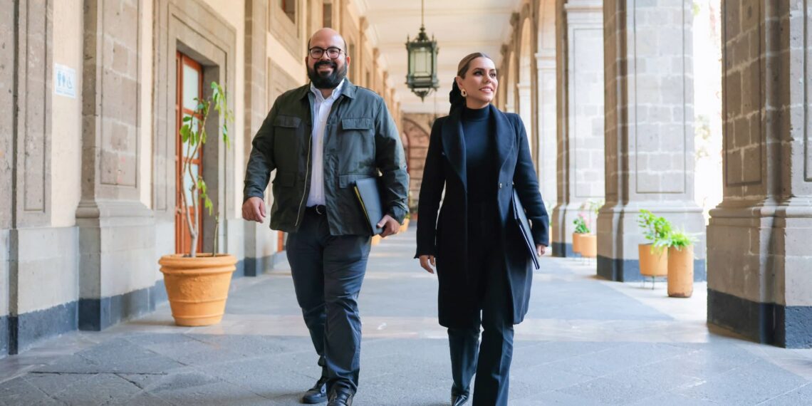 Sheinbaum marca distancia con Ricardo Salinas