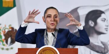 “En México sólo gobierna el pueblo”: Sheinbaum niega liderazgo de los cárteles y defiende su estrategia de seguridad