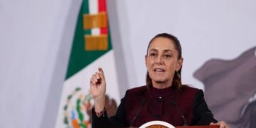 Sheinbaum afirma que tiene conversaciones para determinar si puede mediar en el conflicto entre Cuba y EU