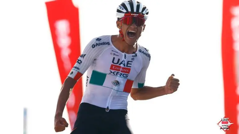 Isaac del Toro hace historia: ¡Primer mexicano campeón del UAE Tour!