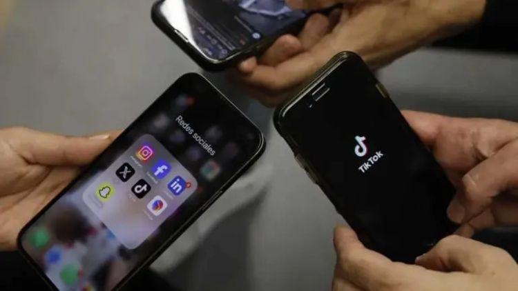 Cárteles aprovechan algoritmos de redes sociales para reclutar menores en México