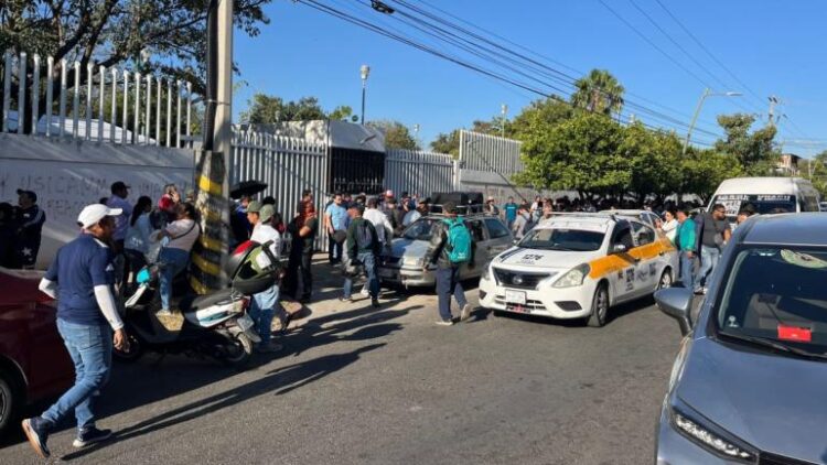 CNTE toma cuatro edificios gubernamentales en Tuxtla Gutiérrez; rechazan Ley del ISSSTE