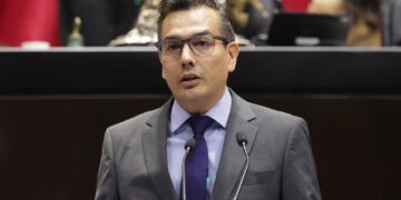 Impulsan reforma para incluir la enseñanza digital y financiera en el sistema educativo nacional