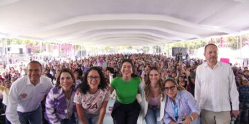 Con más de 4 mil asistentes en su megaclase con Canva, SEDECO acerca la tecnología a las mujeres emprendedoras 