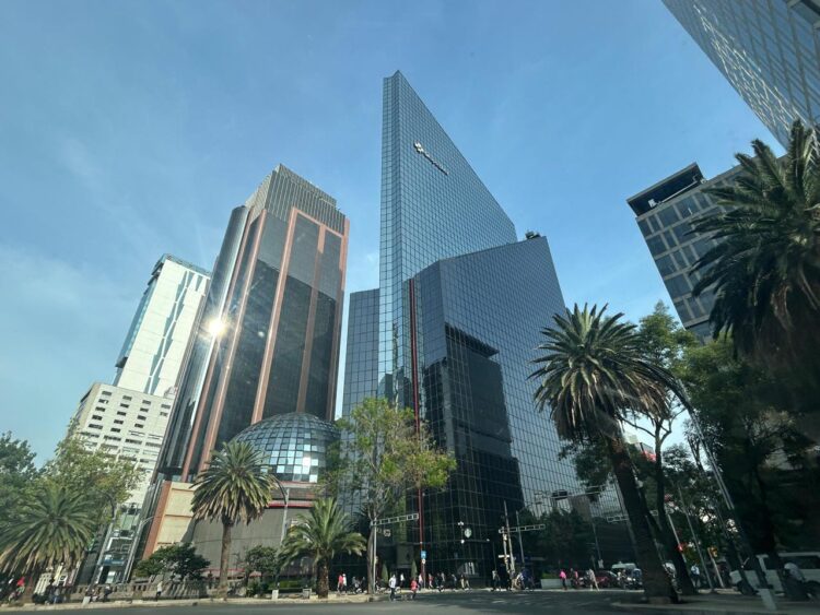 ¿Por qué se alteró la operación de Vinte en el mercado accionario?