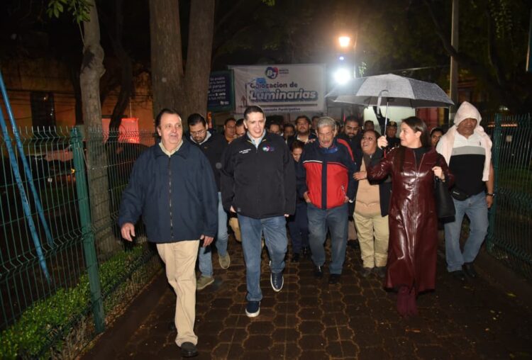 Alcalde Luis Mendoza inicia en San Pedro de los Pinos recorrido por 56 colonias de Benito Juárez