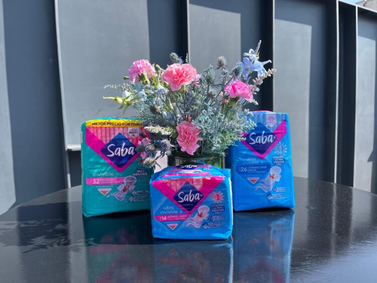 Saba visibiliza que las mujeres detienen sus actividades durante su periodo por miedo a manchar su ropa