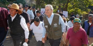 Supervisa Pepe Chedraui rehabilitación de Puente Vehicular en San Pablo Xochimehuacan