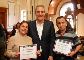 Reconoce Pepe Chedraui a personas jubiladas sindicalizadas por su servicio a la ciudad