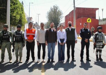 Entrega Pepe Chedraui rehabilitación vial en unidad habitacional Fovissste San Roque