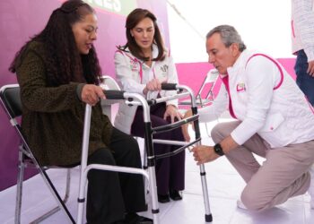 Fortalecen MariElise Budib y Pepe Chedraui la inclusión social con entrega de aparatos ortopédicos