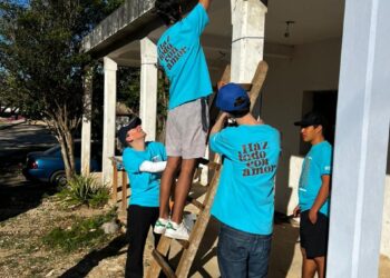 The Wingate School comparte talleres sobre respeto y valor propio con niñas y niños en comunidades mayas
