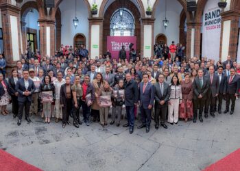 Ricardo Moreno pone a Toluca a la vanguardia al promulgar el Bando Municipal 2026 en cinco versiones incluyentes y en digital