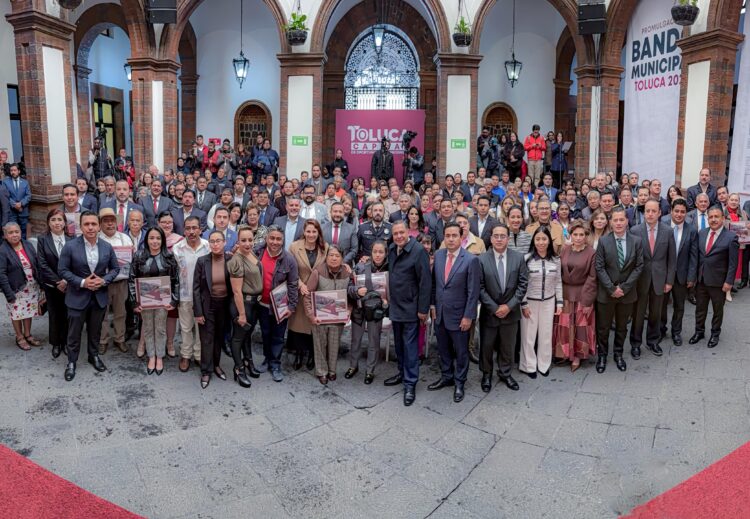 Ricardo Moreno pone a Toluca a la vanguardia al promulgar el Bando Municipal 2026 en cinco versiones incluyentes y en digital
