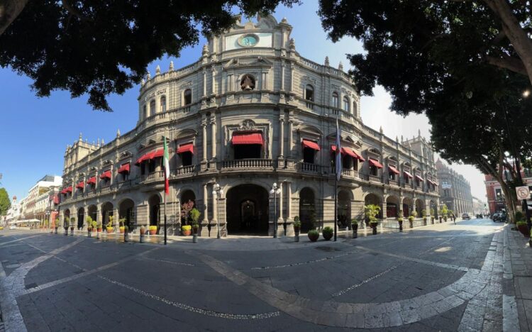 Coadyuva Gobierno de la Ciudad con inspección tras el incidente en la Catedral de Puebla