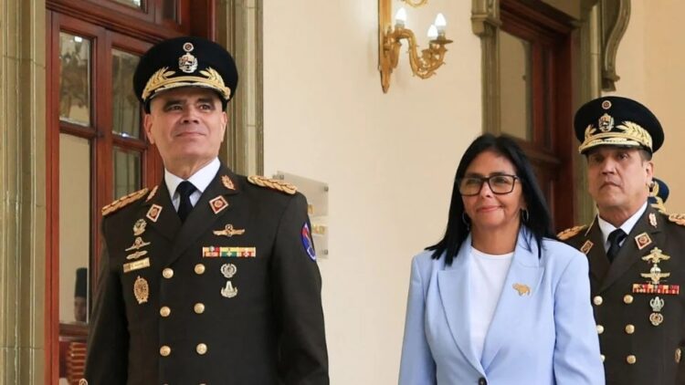 «Mi gran objetivo fue evitar una guerra»: Vladimir Padrino defiende sus decisiones en Venezuela tras destitución